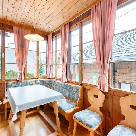 House In Near Zillertal Slopes, Cleaning Included Vakantiehuis